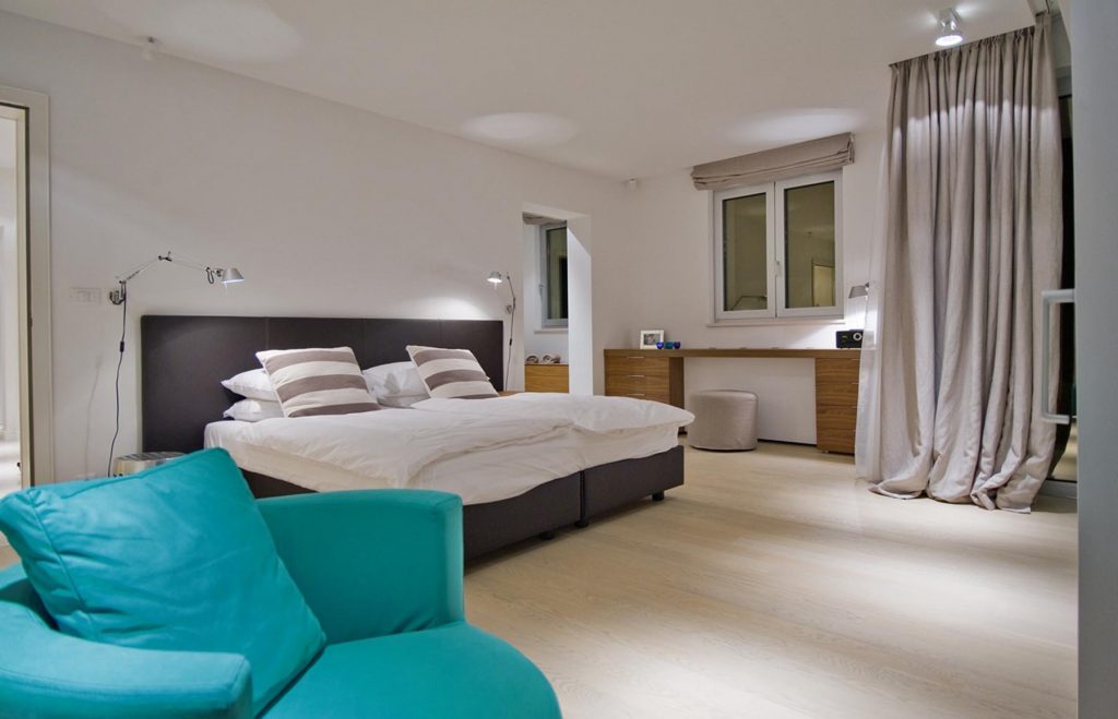 Croatia_Dalmatia_Villa-Portico_Bedroom9