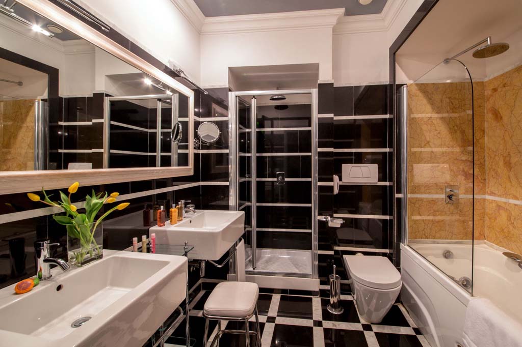 Condotti View Apartment