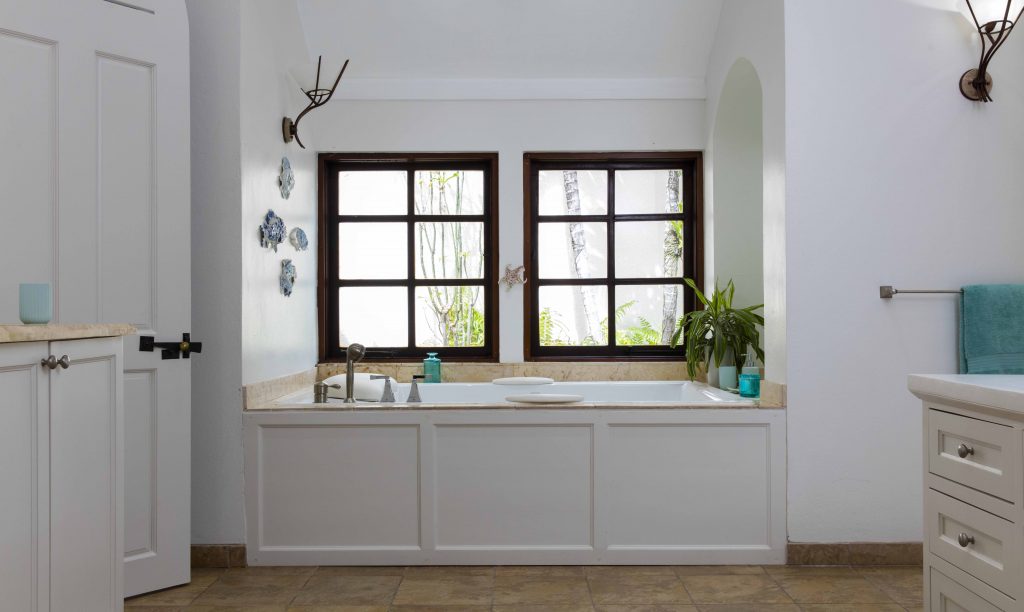 blue pelican estate house