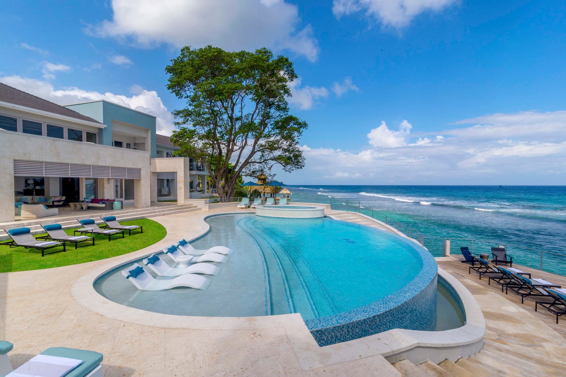 Buttonwood Reef - Luxury Villas & Private Tours 